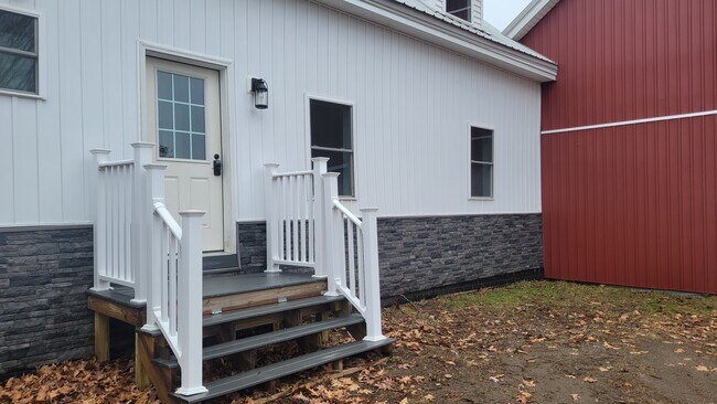 Front Porch - 499 Kenduskeag Levant Rd