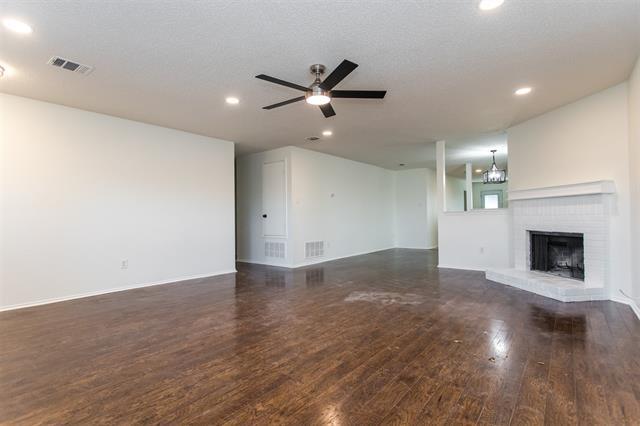 Foto del edificio - 2629 Clear Brook Dr