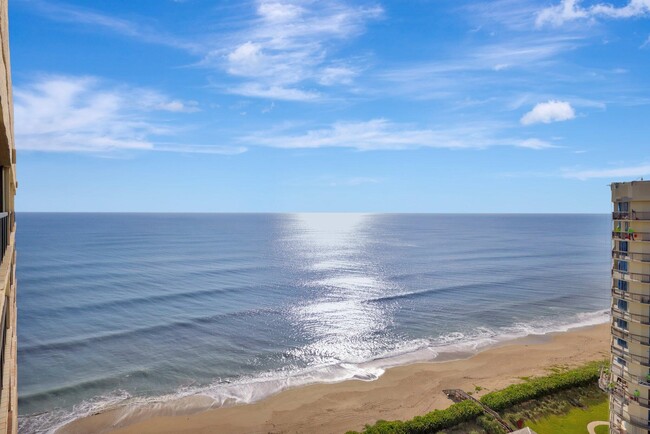 Foto del edificio - 9500 S Ocean Dr