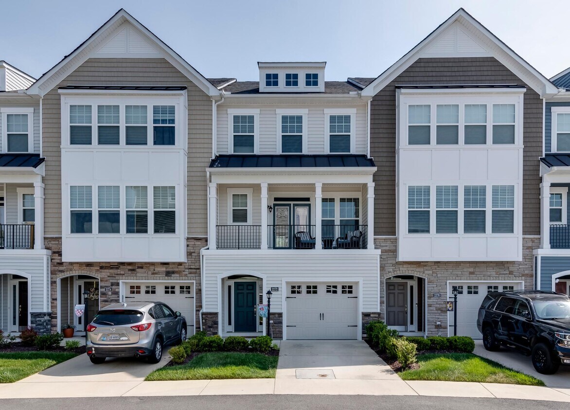 Foto principal - 2272 Perennial Cir