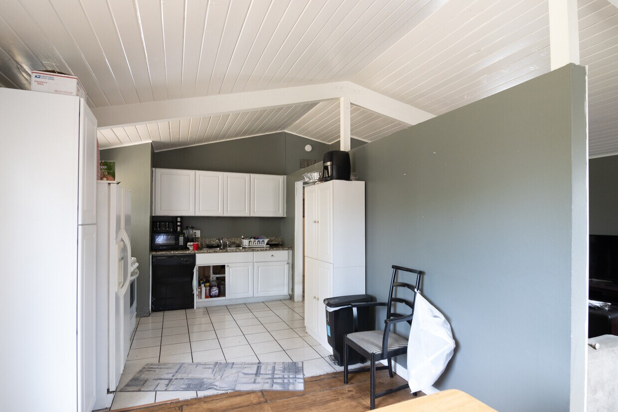 8 Apartments for Rent in Arleta, CA Westside Rentals