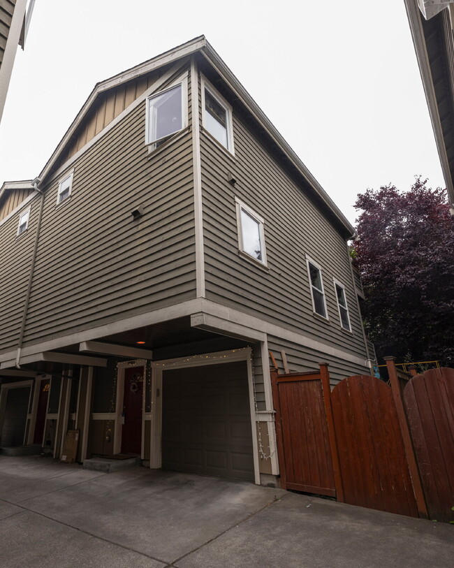 Building Photo - 1416 NW 60th St