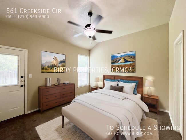 Foto del edificio - 561 Creekside Cir