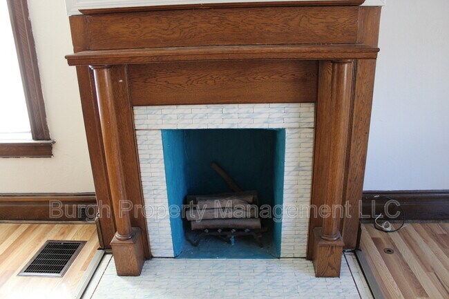 Foto del edificio - 213 6th Ave