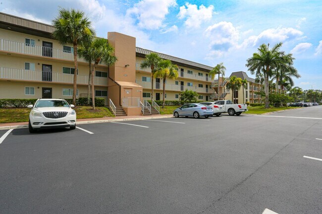 Building Photo - ***WONDERFUL COMMUNITY AND LOCATION***2BED...