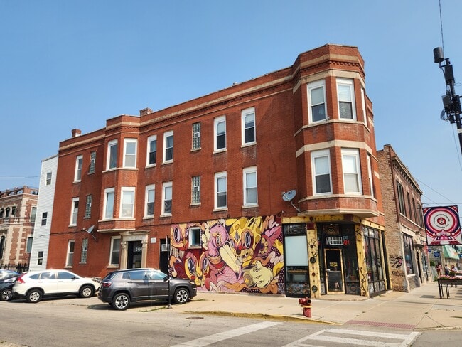 Building Photo - 2404 W Superior St