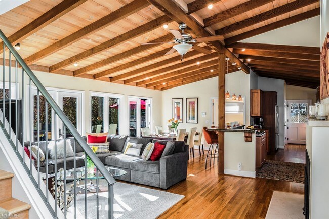 4 br, 2 bath House - 3397 Pacific Whispers photo'