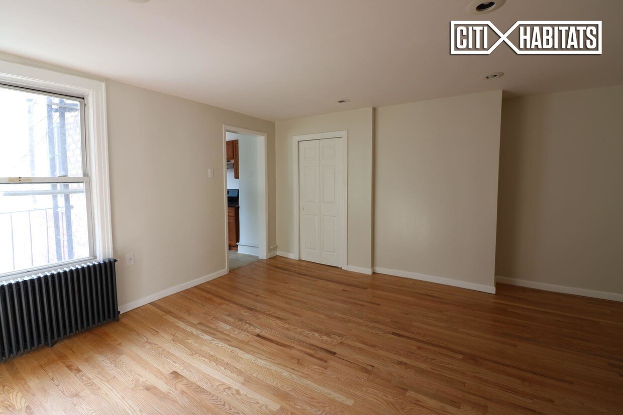 Foto principal - 528 50th Ave