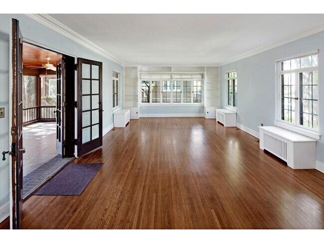 Foto del edificio - 1769 Dupont Ave S