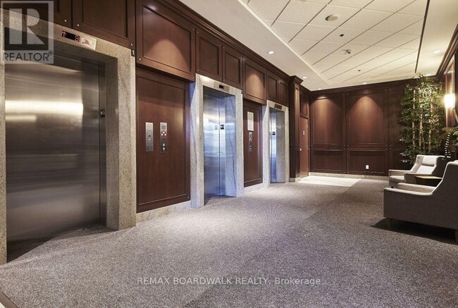 Building Photo - 234 Rideau St
