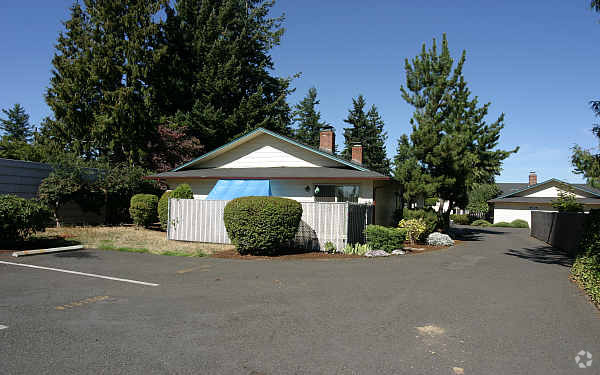 Foto del edificio - Seven Gables Apartments