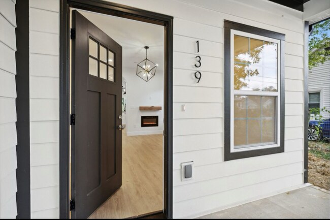 Foto del edificio - 139 Morningside Ln
