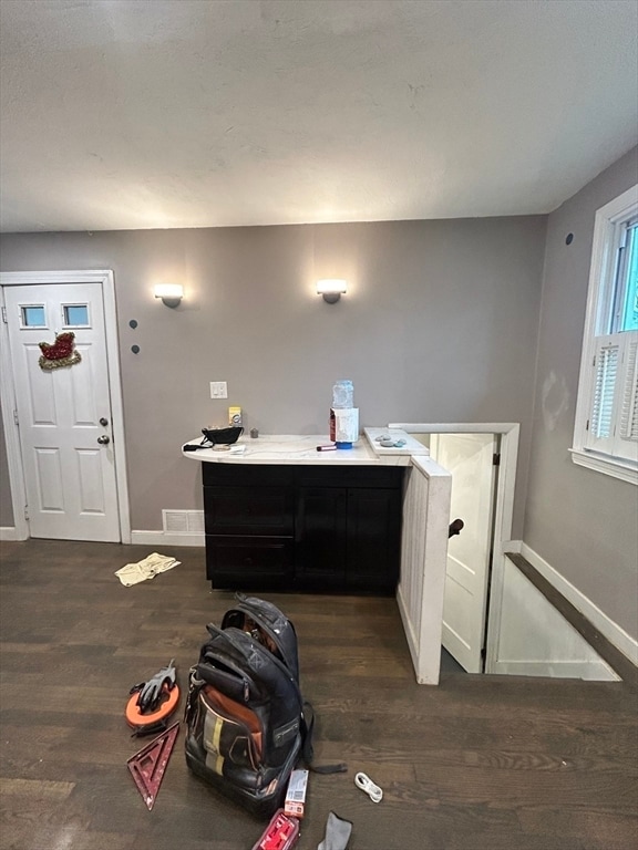 Foto del edificio - 61 Blackstone Rd