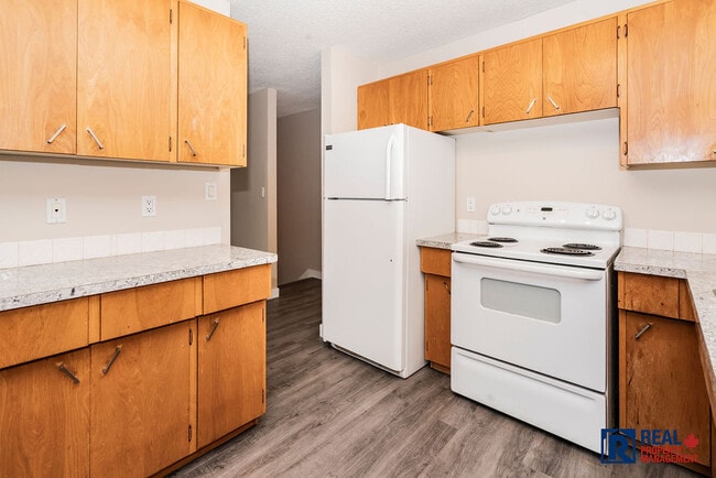 Building Photo - 7306 Patterson Dr