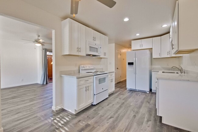 Building Photo - 683 Arbutus Ave