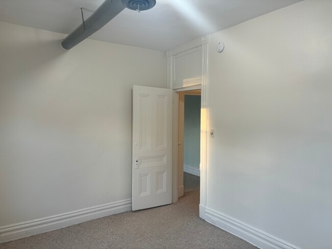 Bedroom - 525 Shady Ave