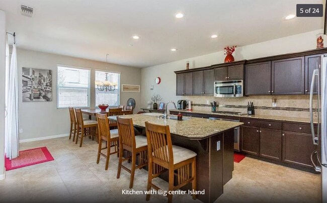 Building Photo - 350 Rockgreen Pl