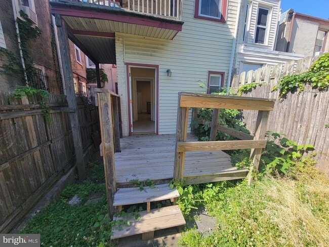 Building Photo - 4034 Locust St