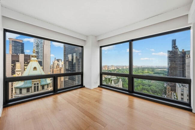 Photo - 721-725 5th Ave (New York, NY) Apartment