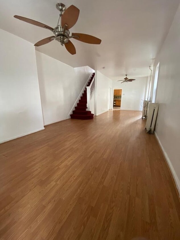 Foto del edificio - 4 bed 2 bath