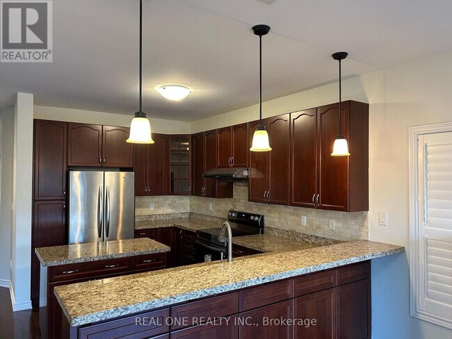 Building Photo - 2429 Presquile Dr