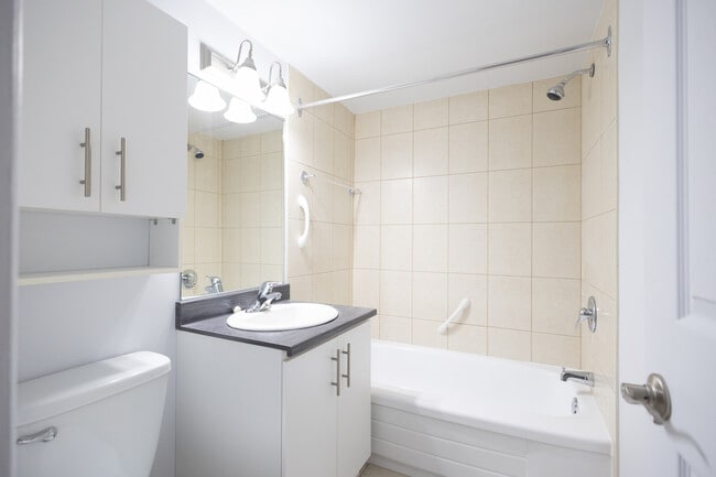 Interior Photo - Le St-Laurent Apartments