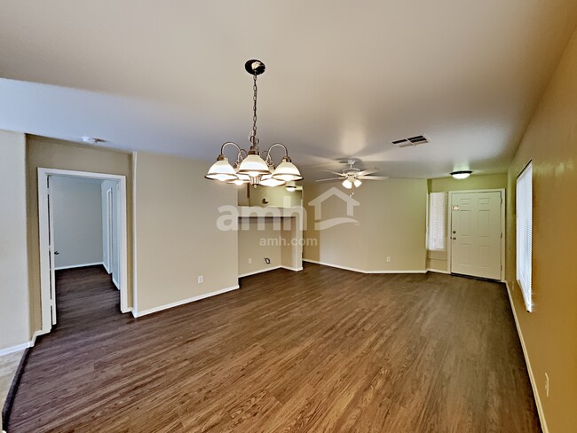 Building Photo - 16603 W Paradise Lane