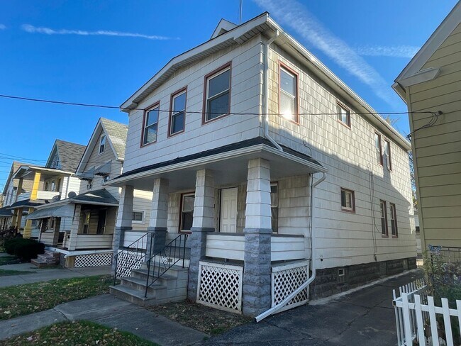 Building Photo - 3465 W 56th St
