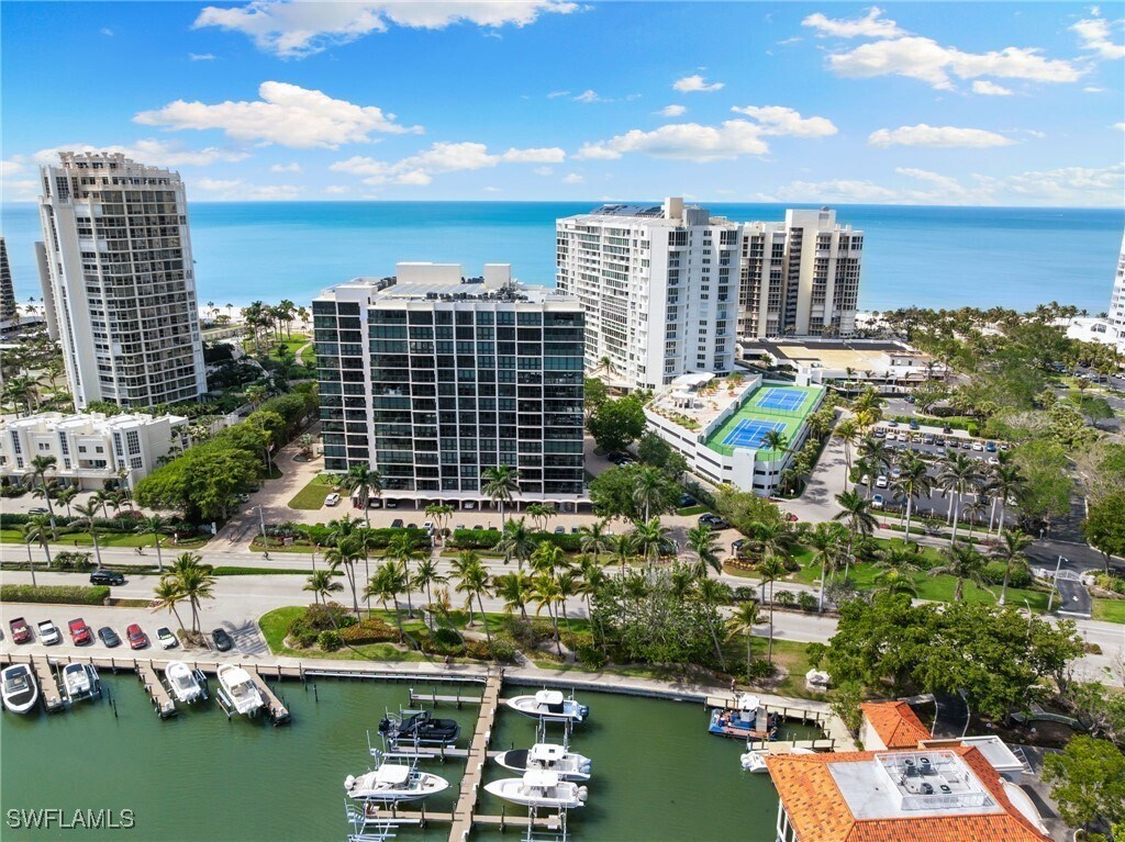 Foto principal - 4031 Gulf Shore Blvd N