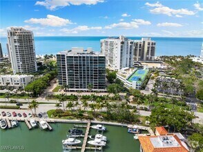 Building Photo - 4031 Gulf Shore Blvd N