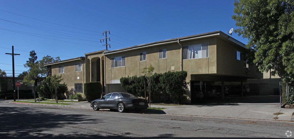 Foto del edificio - 711 N Avenue 65