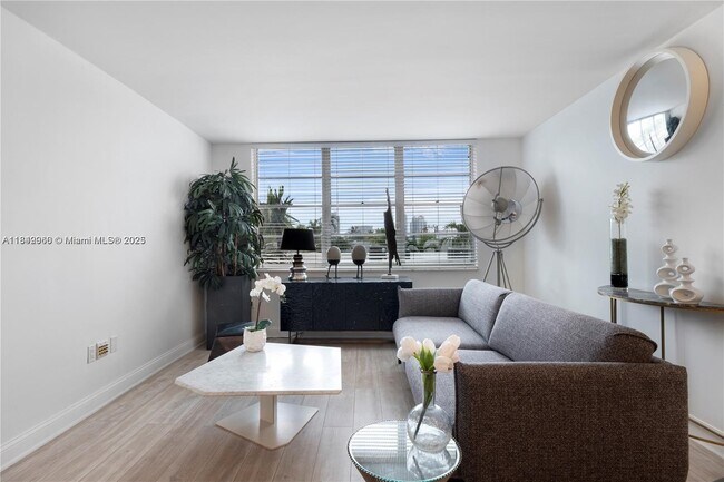 Foto del edificio - 1020 Meridian Ave