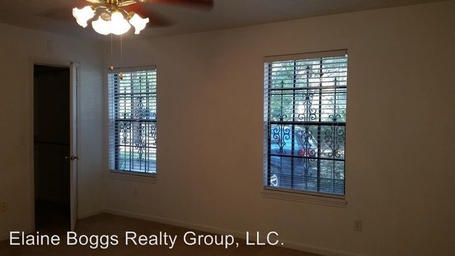 Building Photo - 417 Timberlane Cir