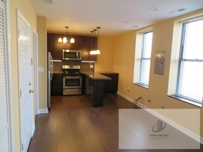 Foto del edificio - 1458 N Bosworth Ave