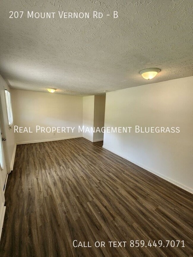 Building Photo - 207 Mt Vernon Rd
