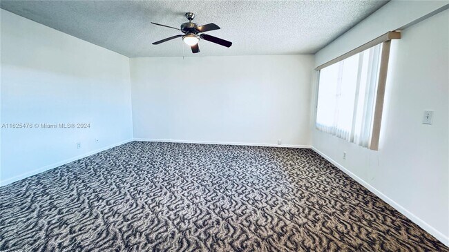 Building Photo - 13250 SW 7th Ct