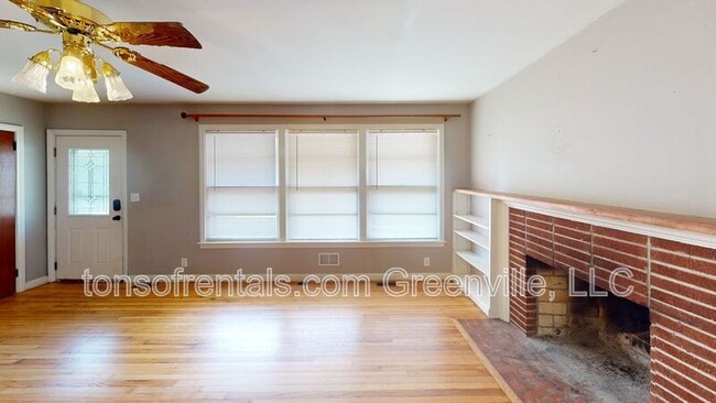 Foto del edificio - 23 Gurley Ave