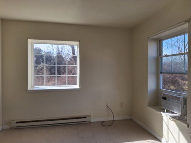 Building Photo - 354 Buchanan Trl