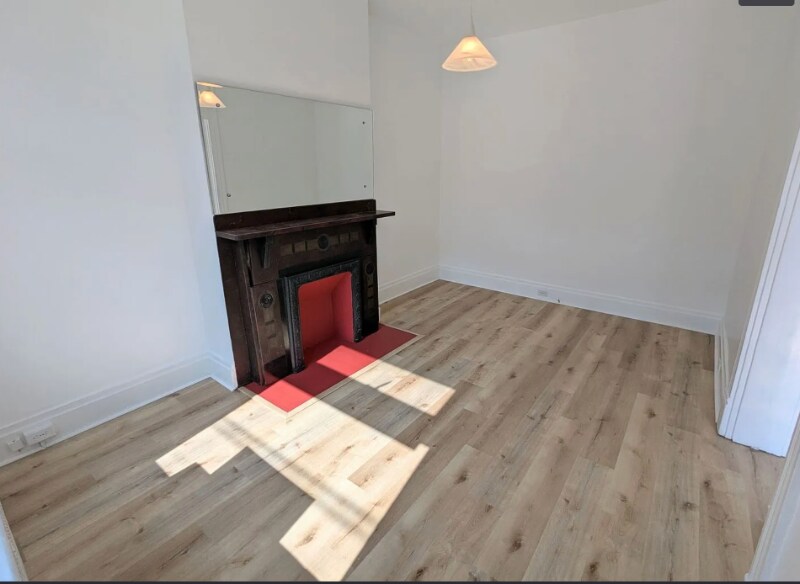 Foto principal - 133 Home St