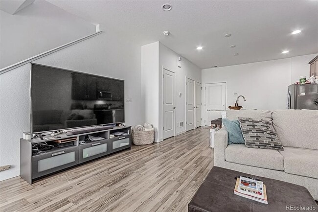 Building Photo - 7870 Horsebrush Ln