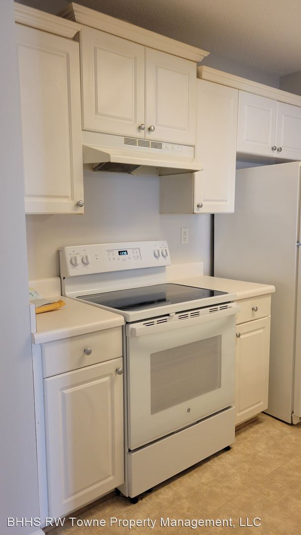 Building Photo - 2 br, 2 bath House - 2439 Old Greenbrier Road