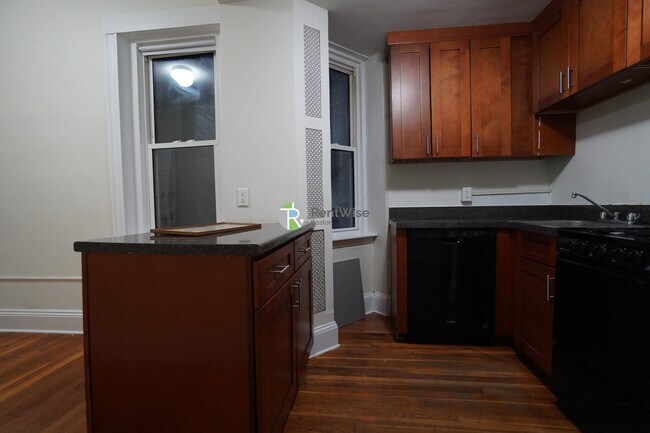 Building Photo - 1788 Beacon St