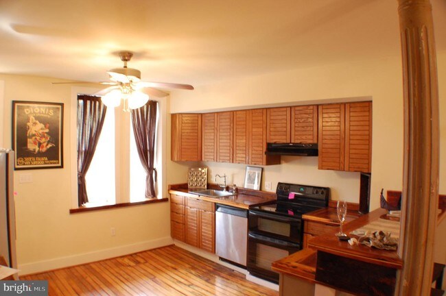 Foto del edificio - 2347 Annapolis Rd