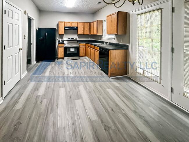 Building Photo - 6110 Camden Forrest Cove