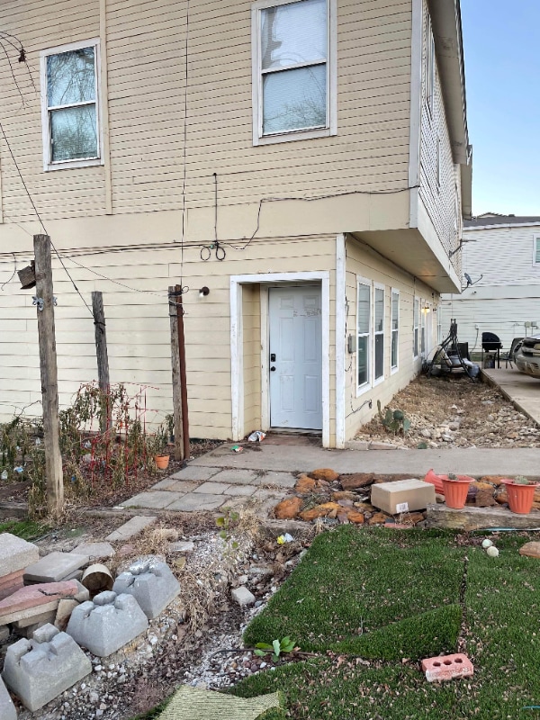 Foto principal - 9713 Sycamore Dr