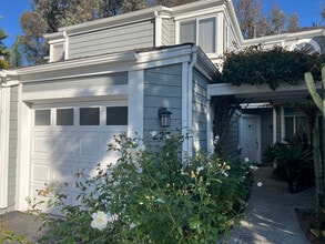 Building Photo - 227 Santa Rosa Ct