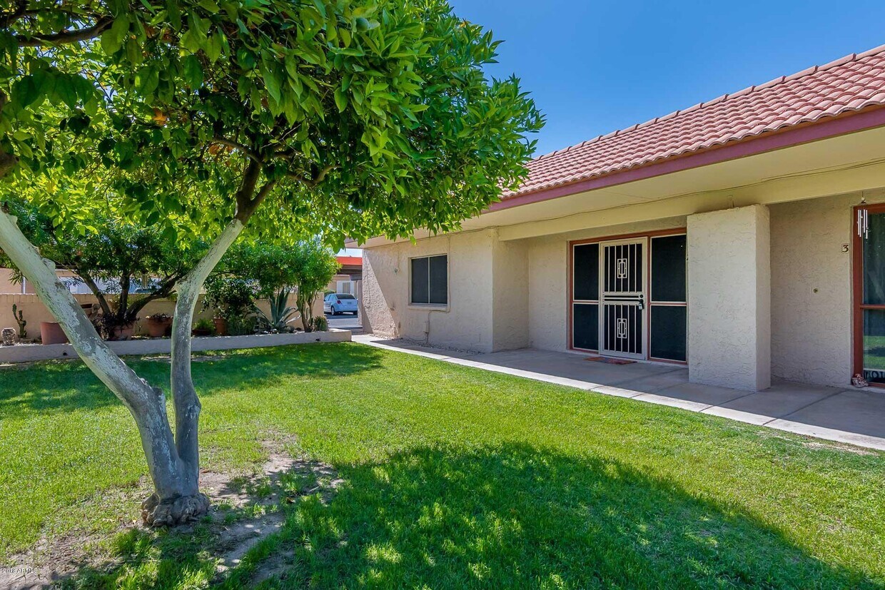 12800 N 113th Ave Unit 4, Youngtown, AZ 85363 Room for Rent in