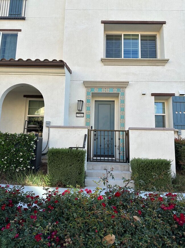 Building Photo - 15960 Spirit St