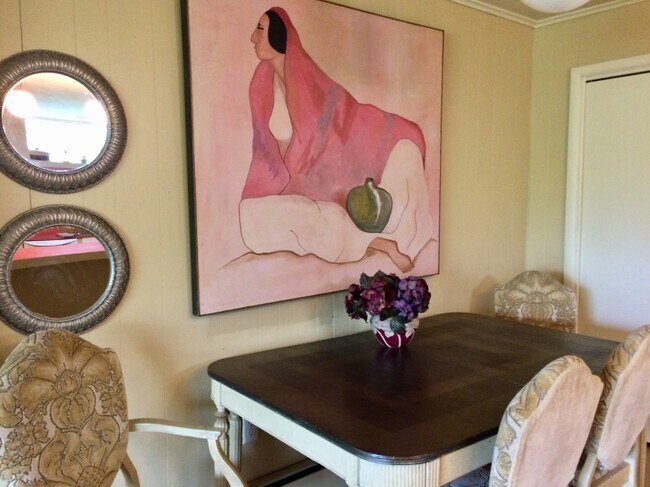 Comedor - 5309 N River Rd