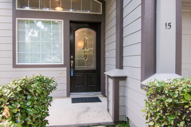 Foto del edificio - 15 Aquiline Oaks Pl